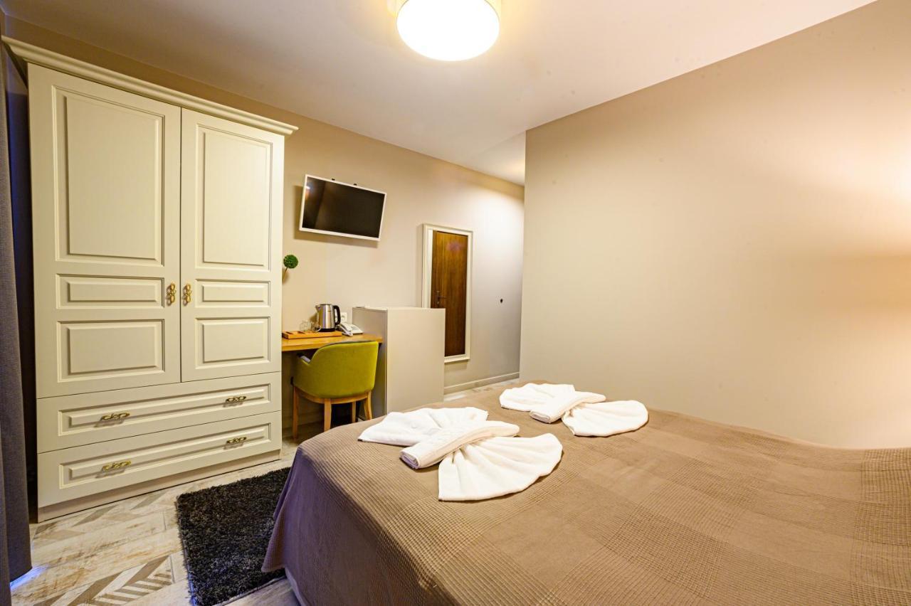 Antique Boutique Hotel Pavel Banya Exterior photo