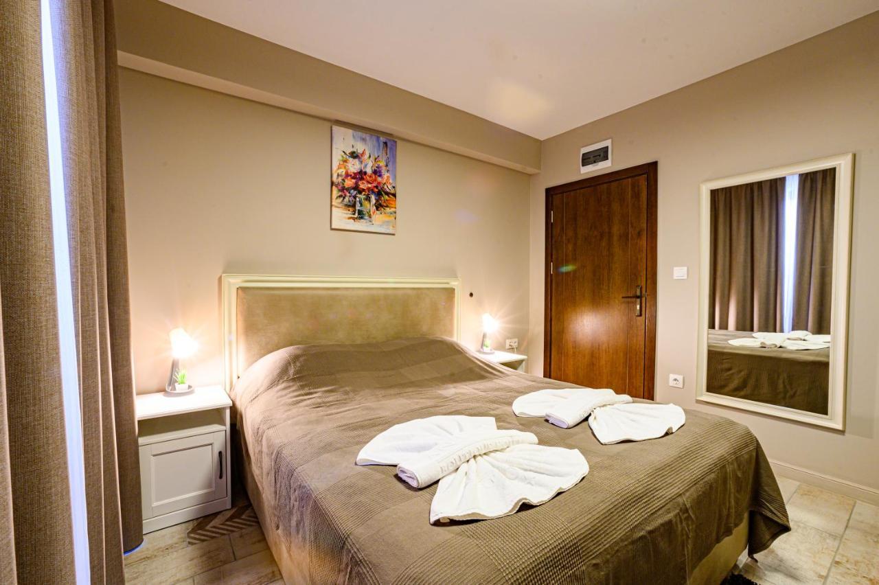 Antique Boutique Hotel Pavel Banya Exterior photo