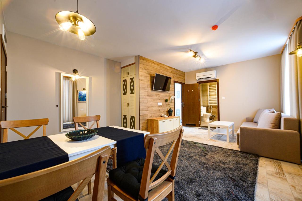 Antique Boutique Hotel Pavel Banya Exterior photo